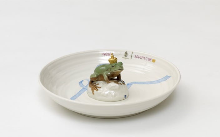 Plate with frog - Hella Jongerius - Table light - Galerie kreo