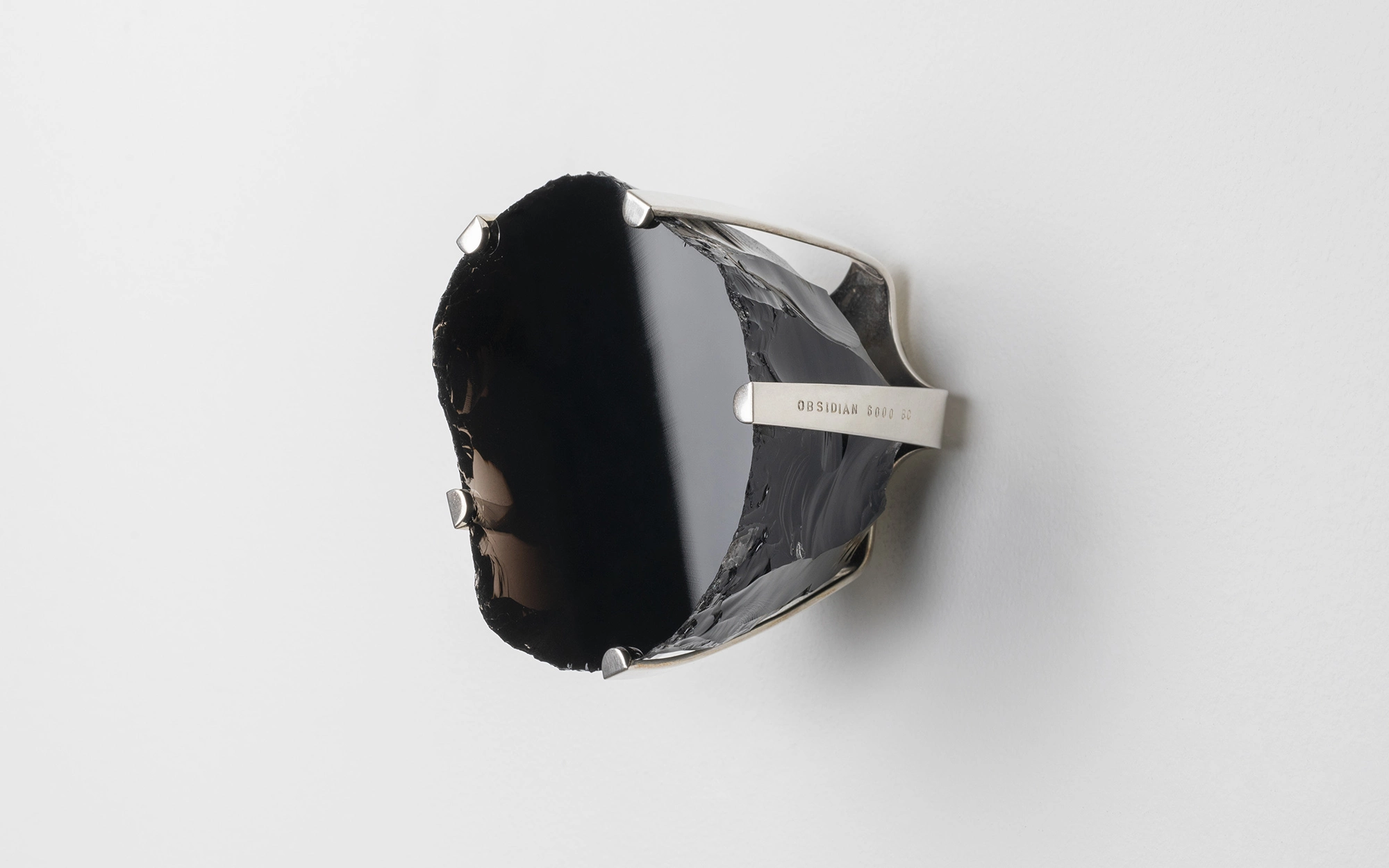 Obsidian Mirror - Front - Side table - Galerie kreo
