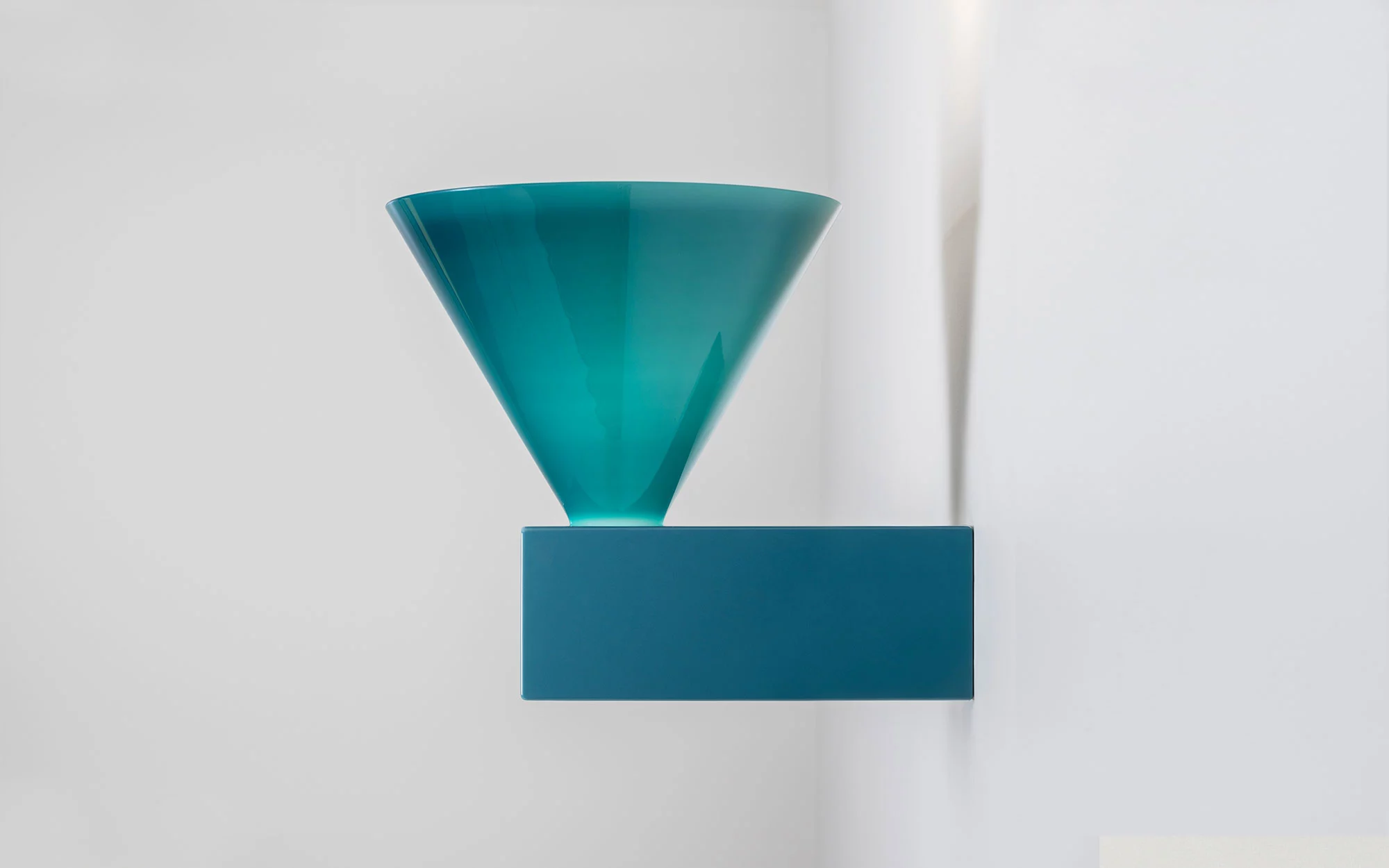 Signal W MONOCHROMATIC - Edward Barber and Jay Osgerby - Coffee table - Galerie kreo