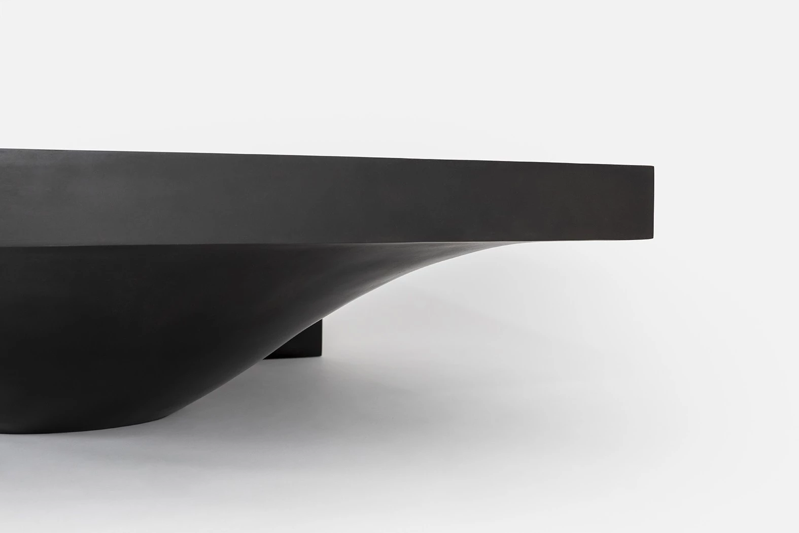 Single Leg - Guillaume Bardet - Coffee table - Galerie kreo