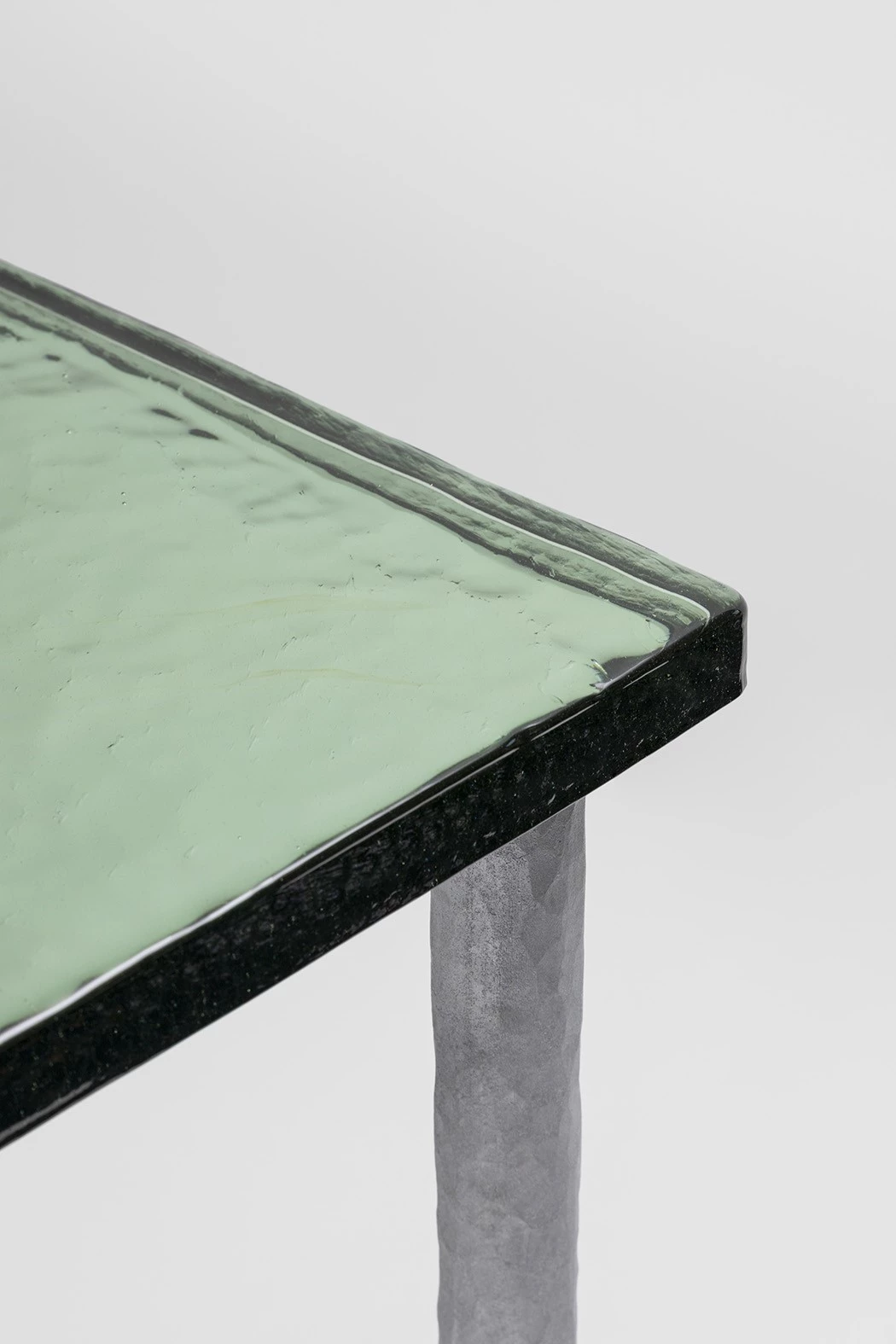 Flou Table Color - Ronan Bouroullec - Desk - Galerie kreo