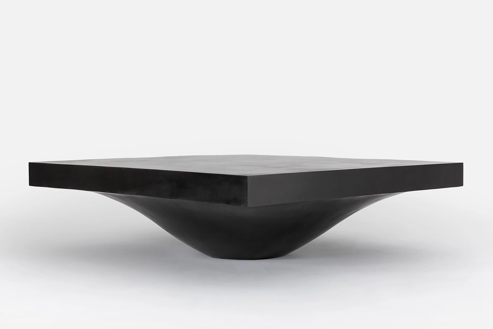 Single Leg table - Guillaume Bardet - Coffee table - Galerie kreo