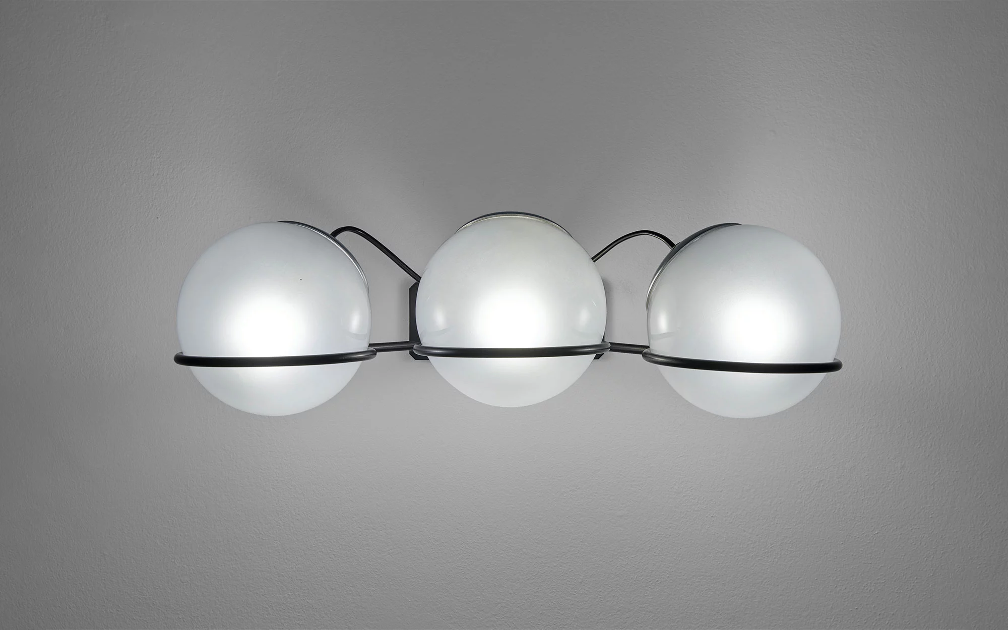 237/3 - Gino Sarfatti - Floor light - Galerie kreo