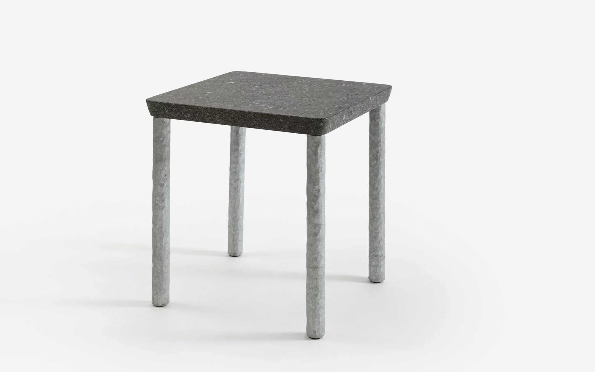 Granite Side Table - Ronan Bouroullec - Table - Galerie kreo