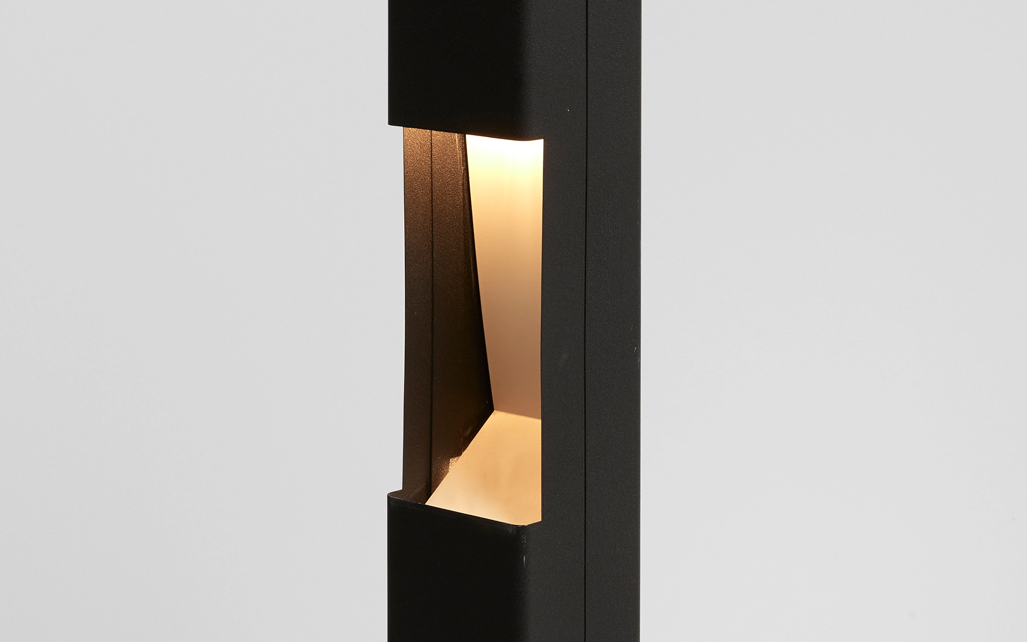 1078 - Vittoriano Vigano - Floor light - Galerie kreo
