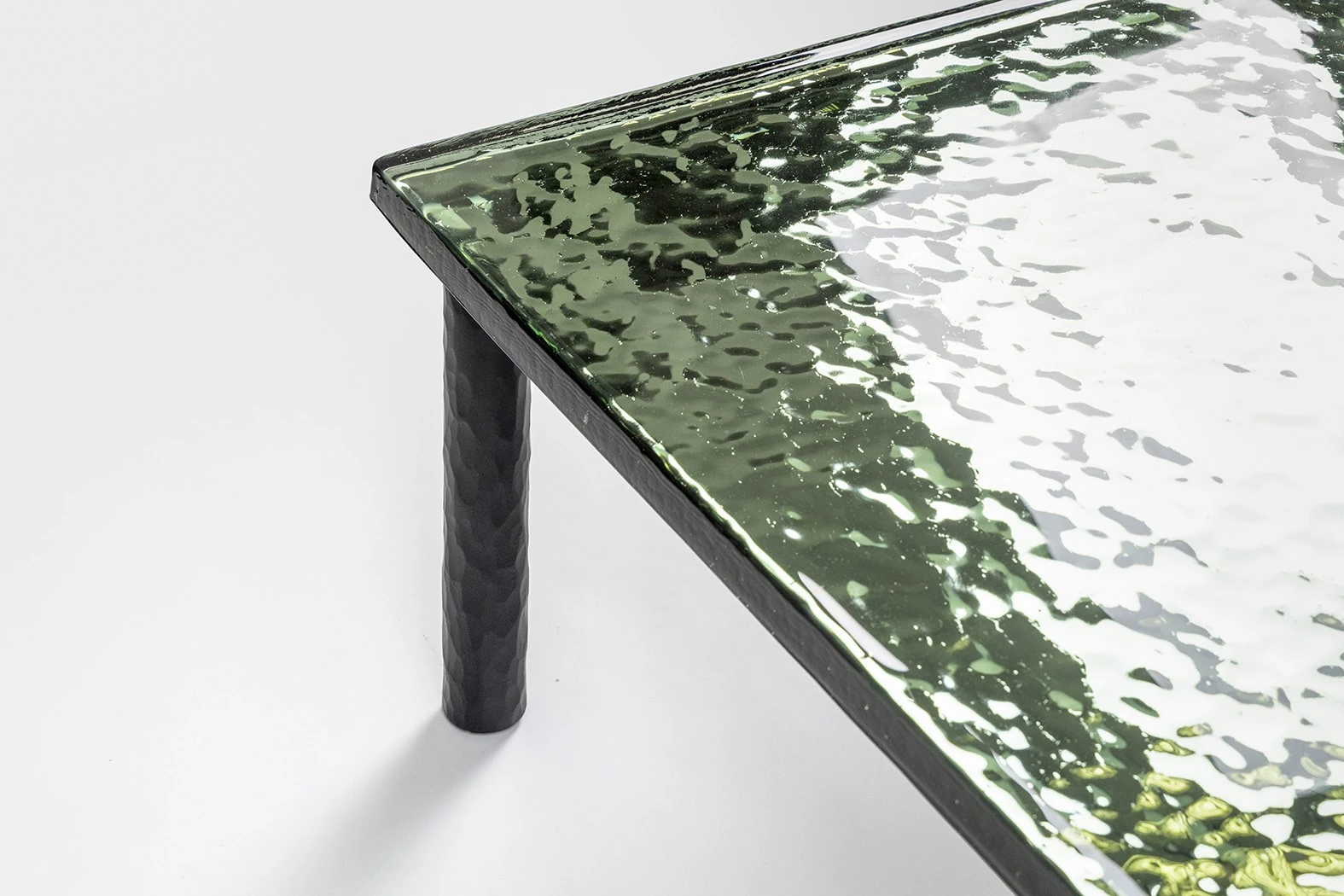 Flou Coffee Table Color - Ronan Bouroullec - Coffee table - Galerie kreo