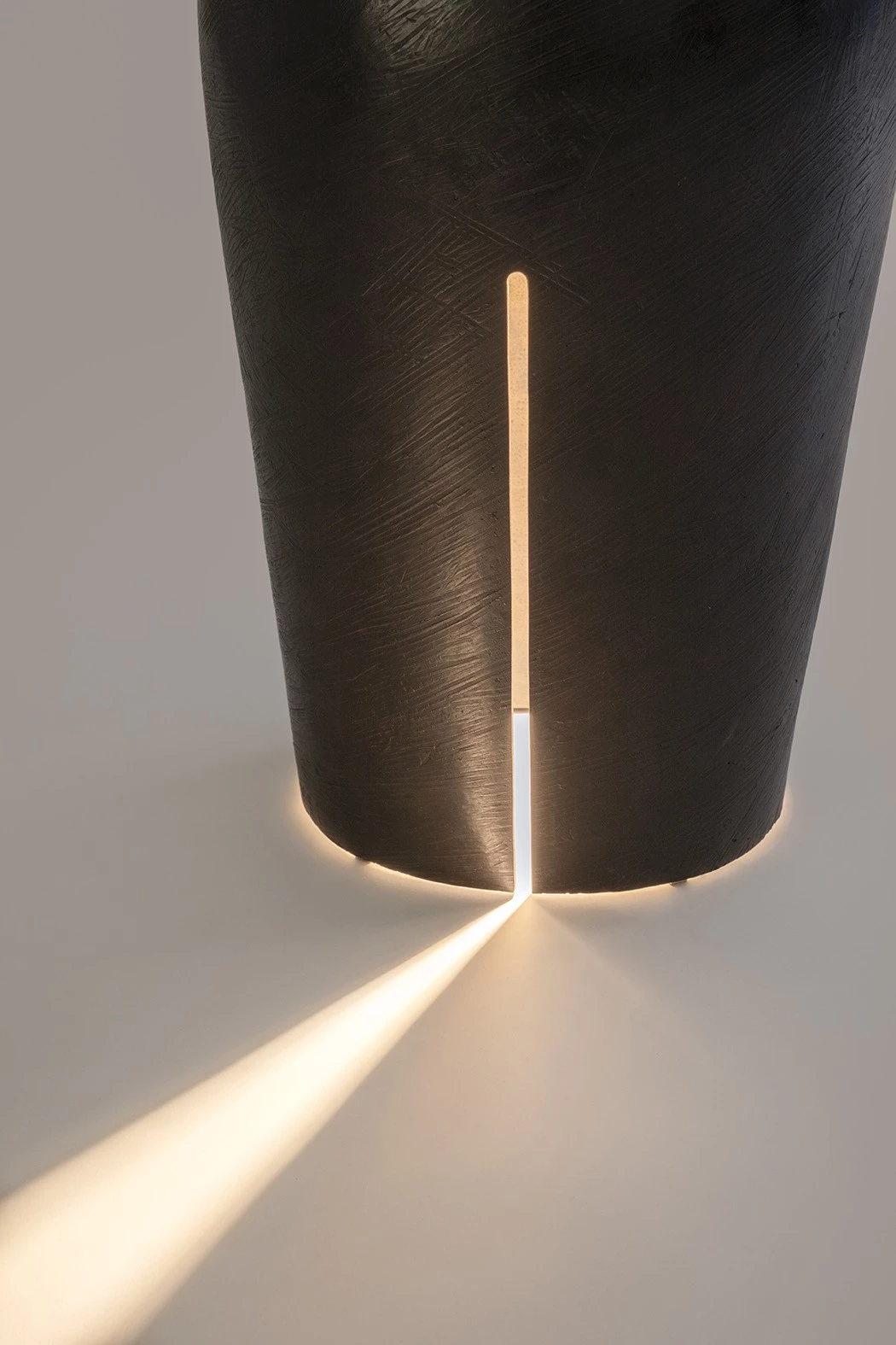 Amphora I - Guillaume Bardet - Table light - Galerie kreo