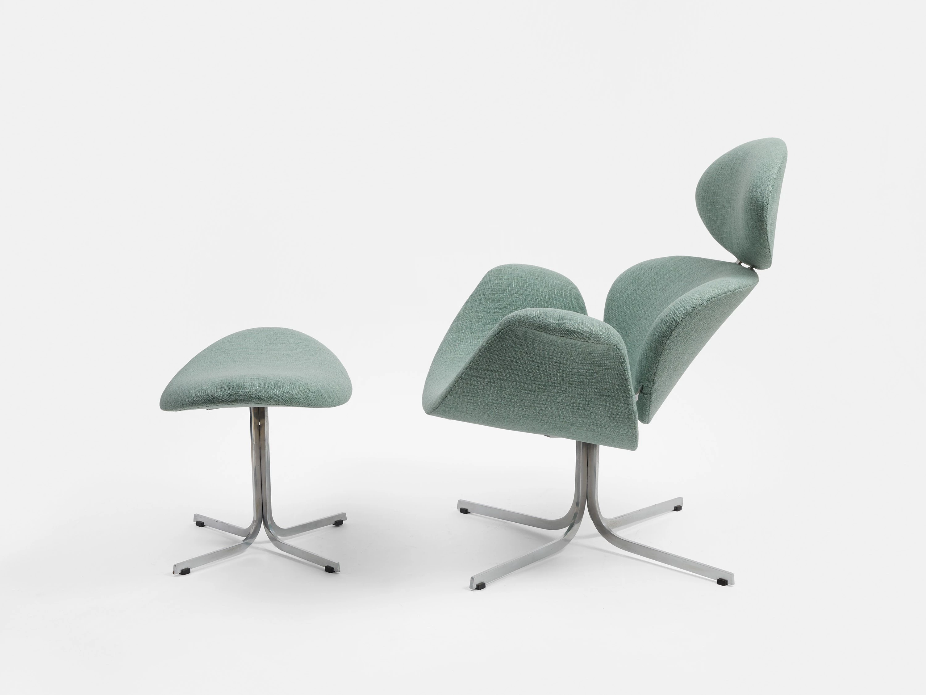 F 551 armchair and ottoman (light green) - Pierre Paulin - Seating - Galerie kreo