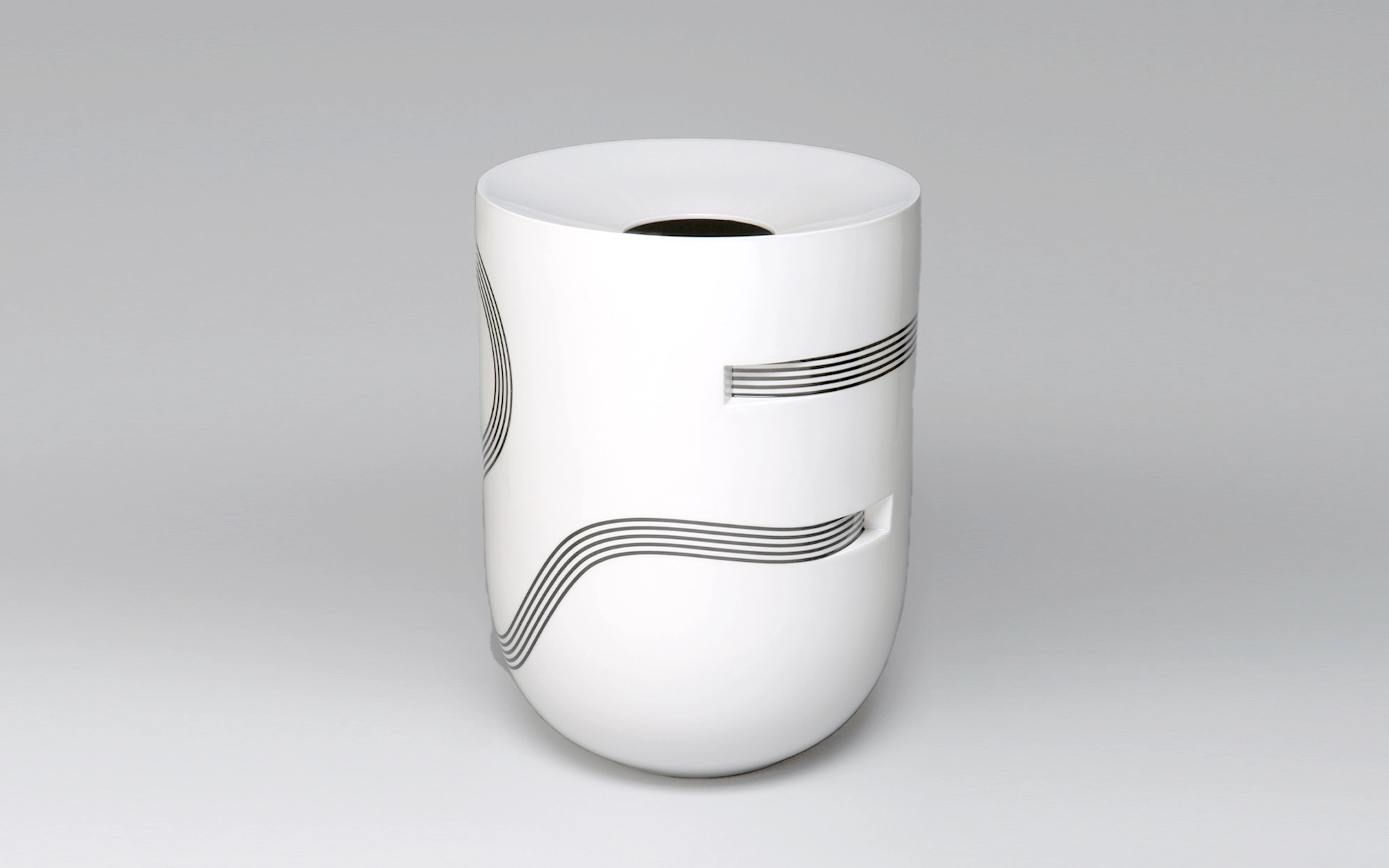 Ruban Vase Black - Pierre Charpin - Design Miami/ Basel 2023.