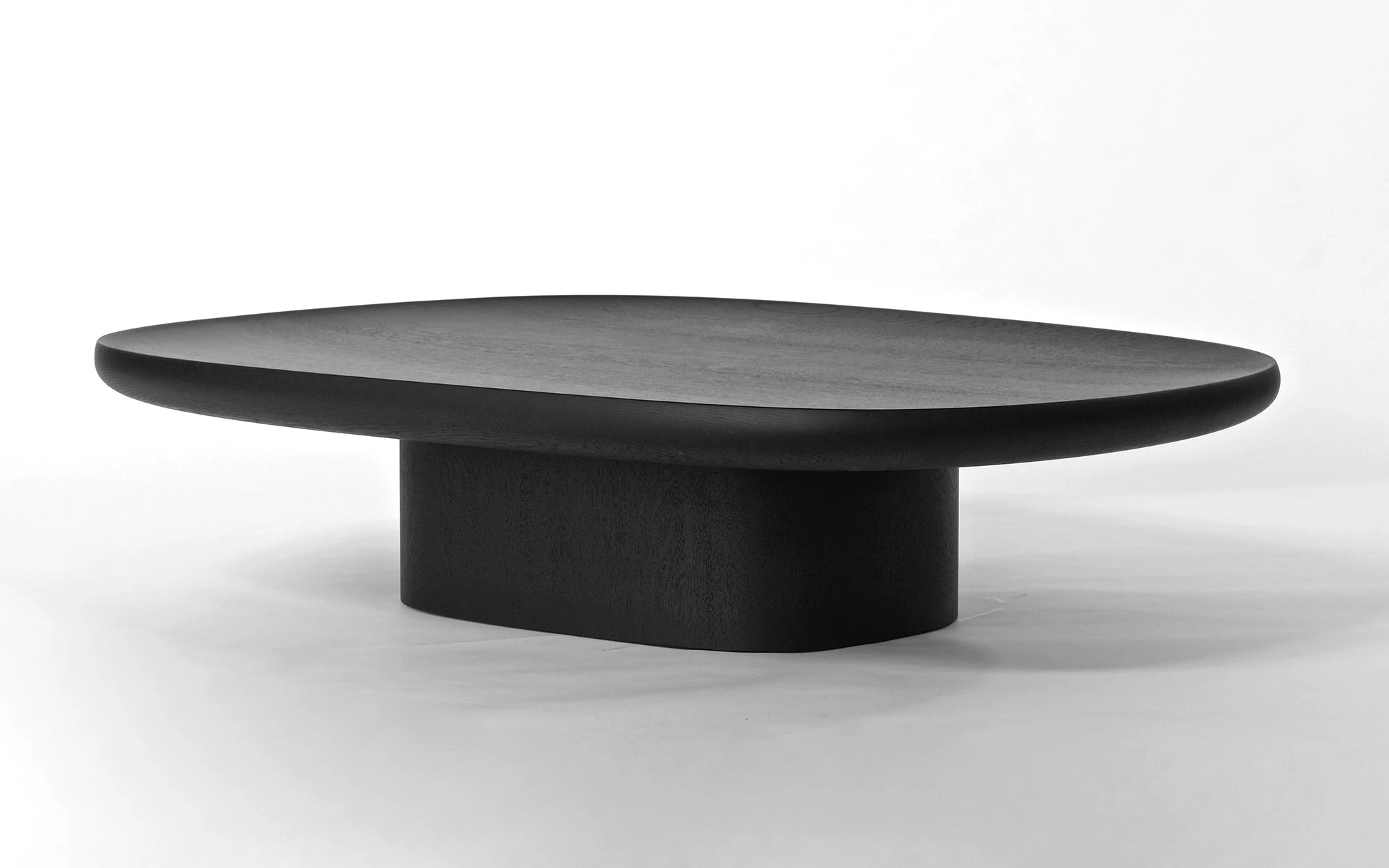Geta Noire Coffee Table - Ronan & Erwan Bouroullec - Pendant light - Galerie kreo