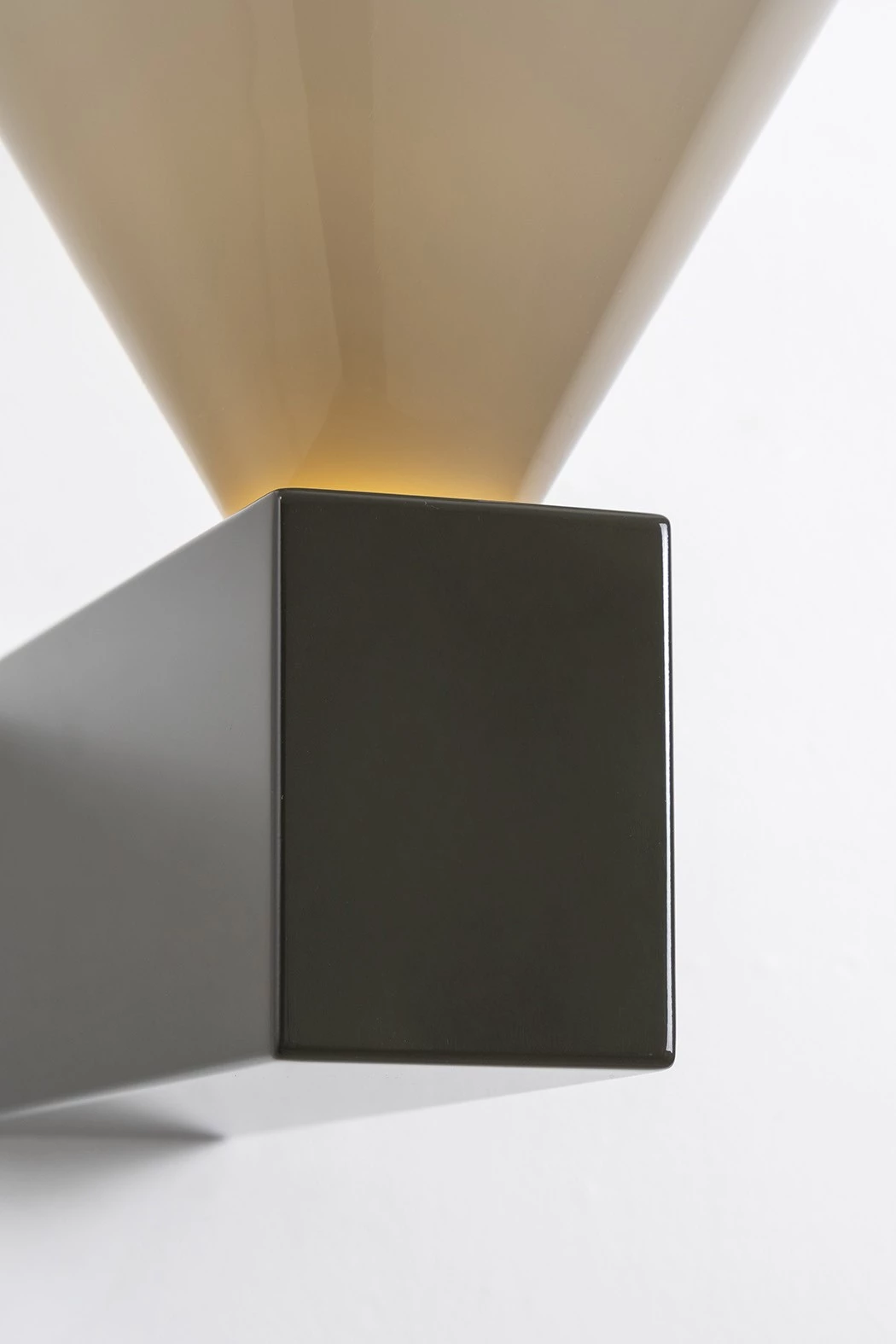 Signal W MONOCHROMATIC - Edward Barber and Jay Osgerby - Wall light - Galerie kreo